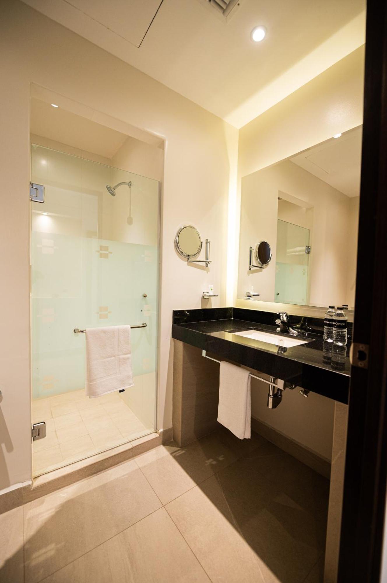 Hotel Centria Monterrey Dış mekan fotoğraf